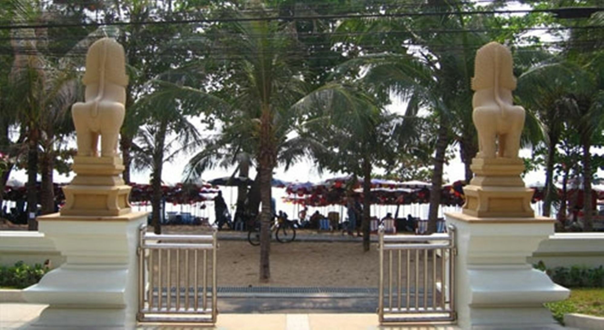 Avalon Beach Resort Pattaya Zewnętrze zdjęcie