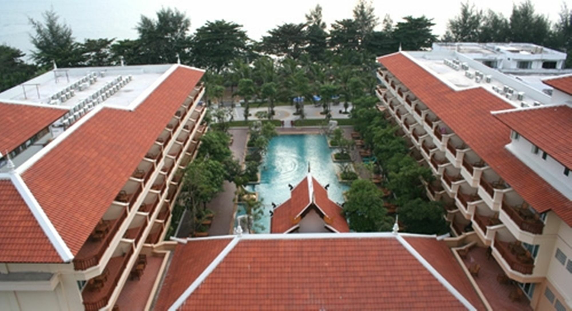 Avalon Beach Resort Pattaya Zewnętrze zdjęcie